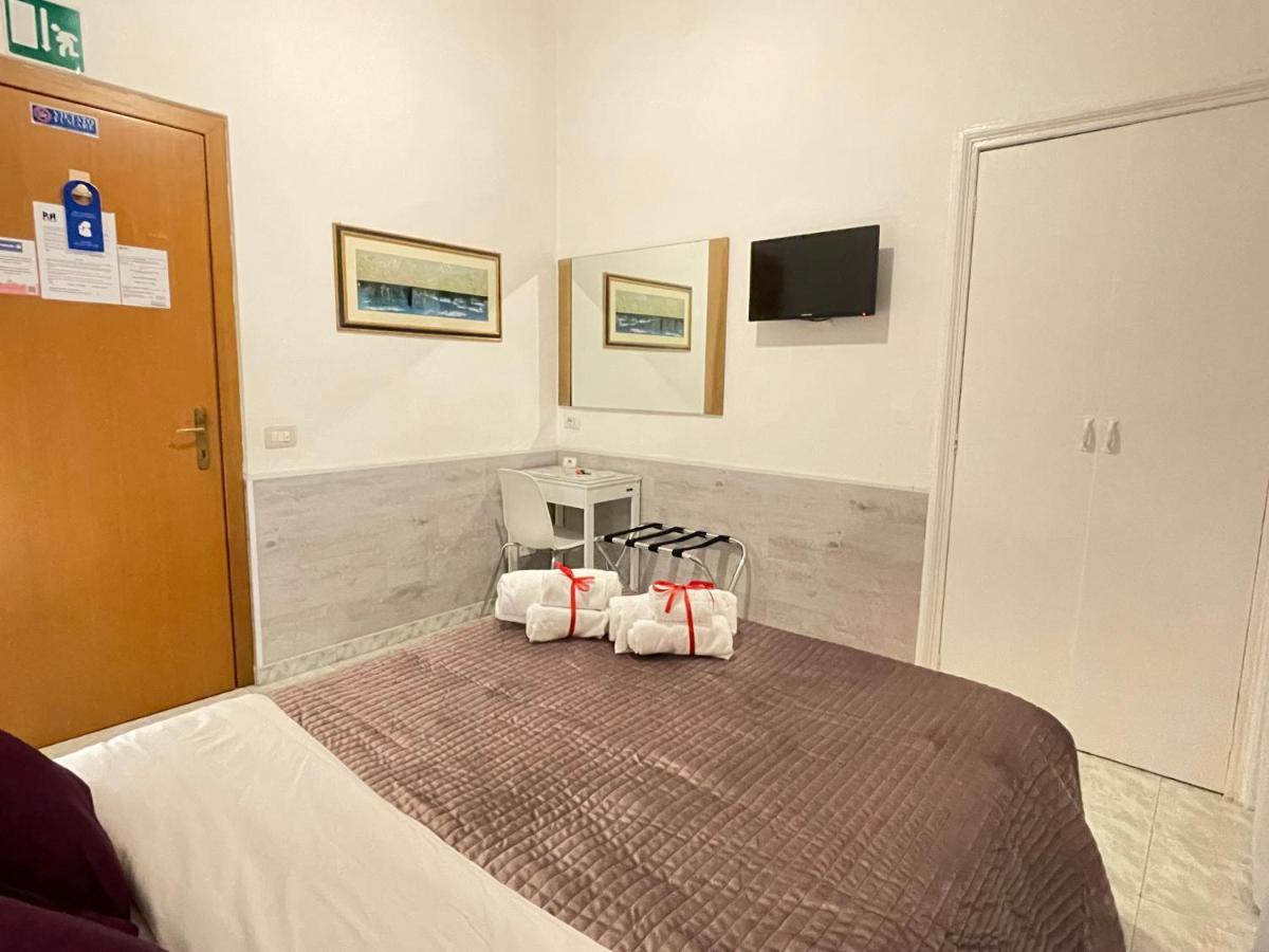Roman Holidays Rooms Otranto Exterior foto